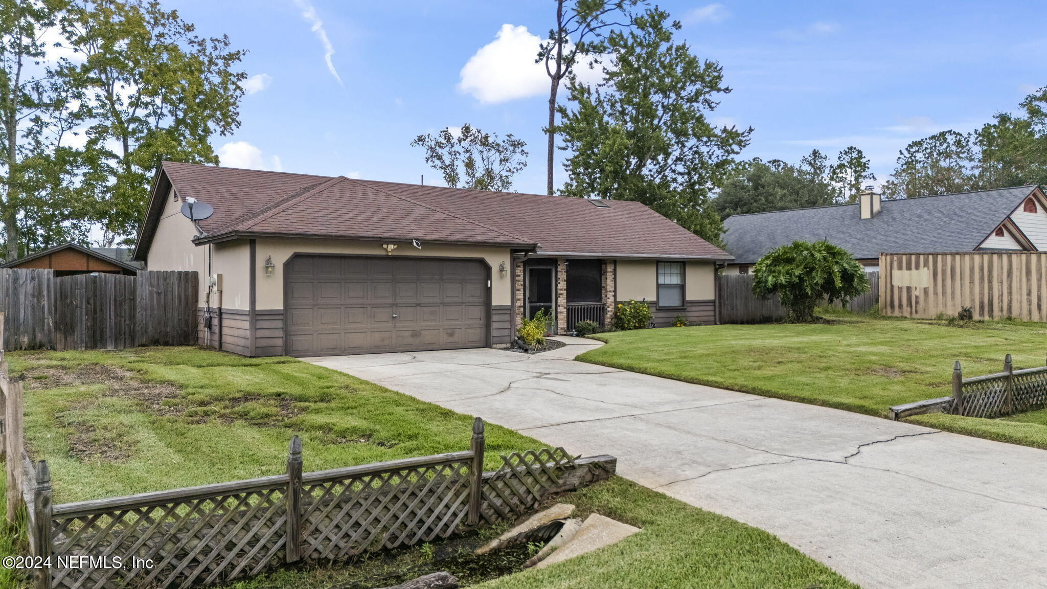 3314 Carlotta Road Middleburg, FL 32068 - Photo 2 of 46 Long Driveway