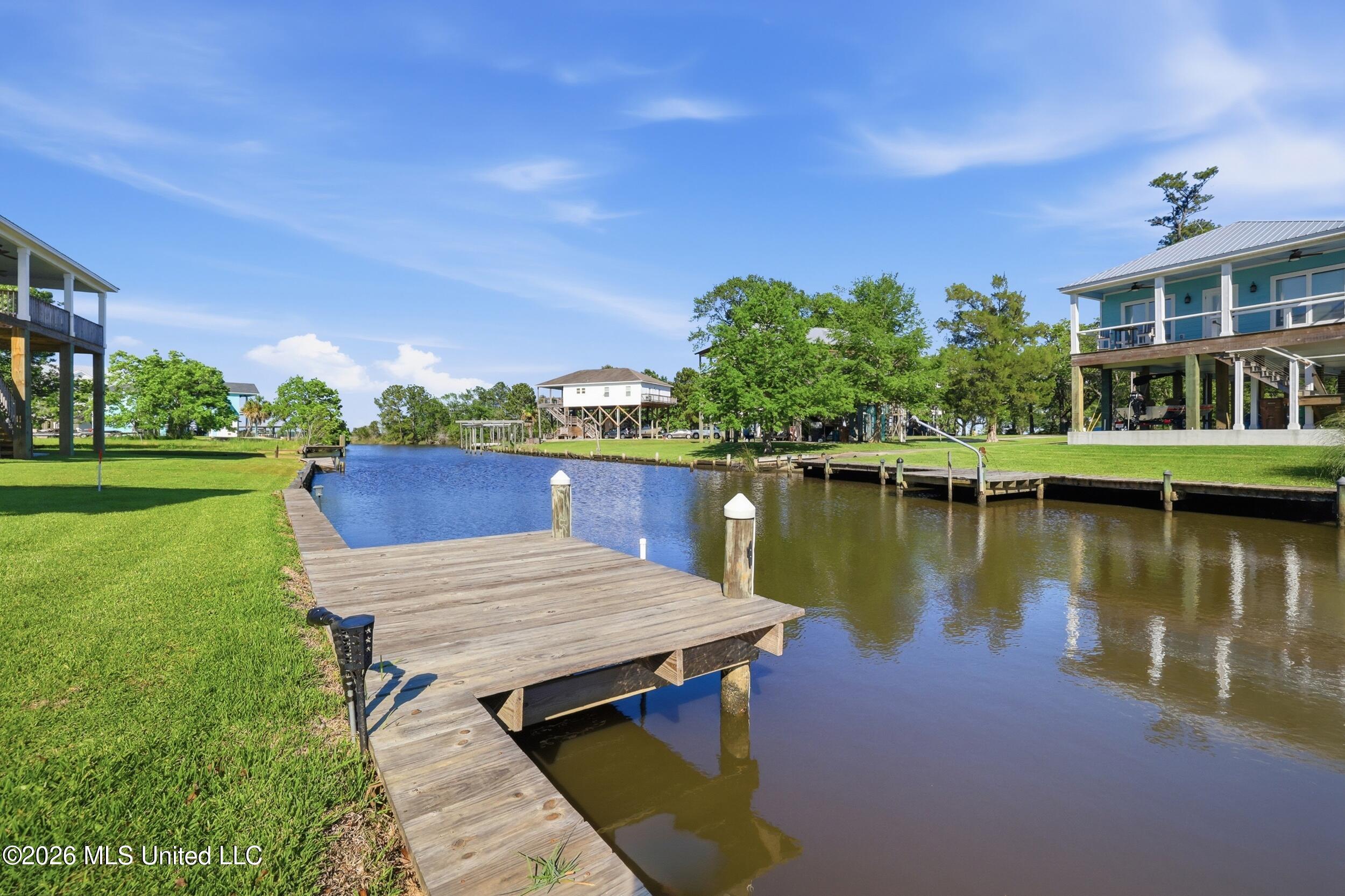 10093 East Shorecrest Road Biloxi, MS 39532 - Photo 52 of 56 76_r6__5016