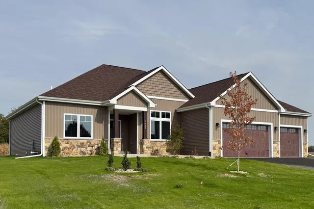 $524,900 | 2828 3 Forks Road, Belvidere, IL 61008