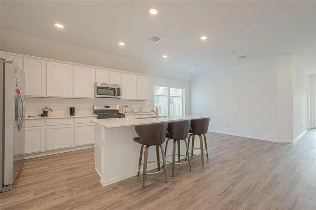 $2,000 | 5528 Knox Landing Drive, Rosenberg, TX 77469