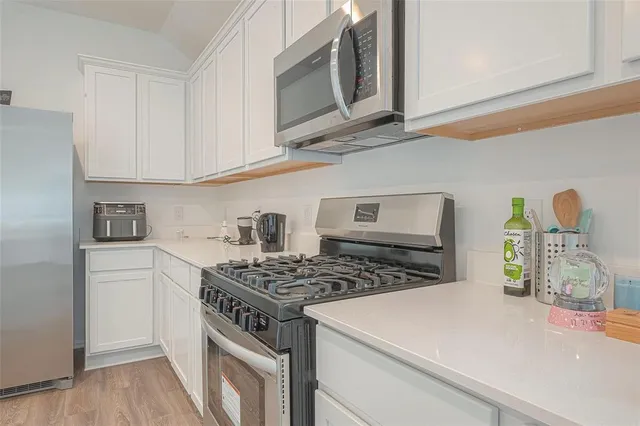 $2,000 | 5528 Knox Landing Drive, Rosenberg, TX 77469