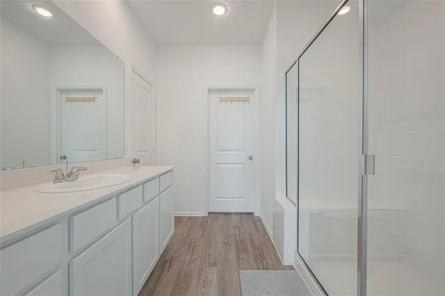 $2,000 | 5528 Knox Landing Drive, Rosenberg, TX 77469