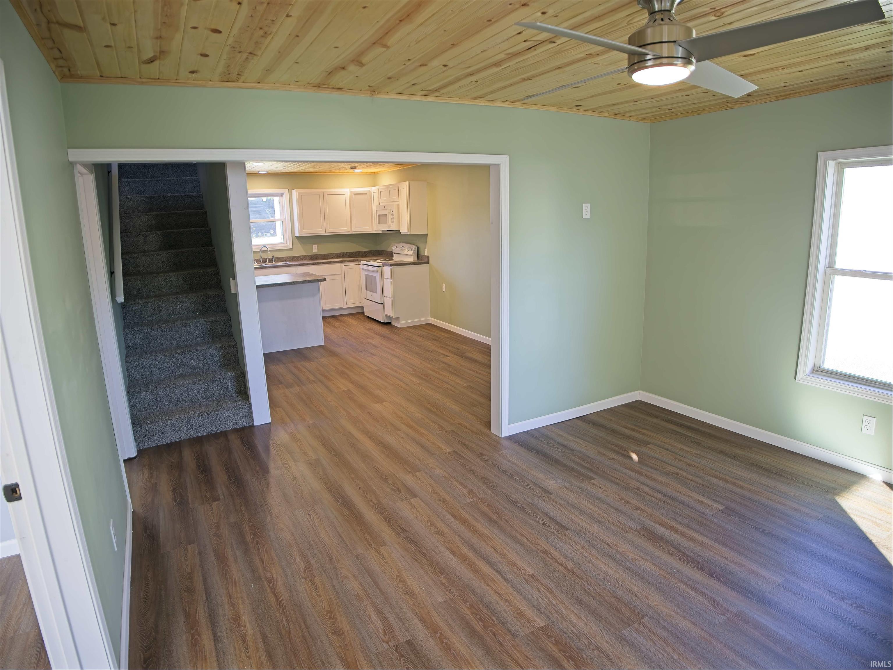 1320 Perry Street Vincennes, IN 47591 - Photo 3 of 17