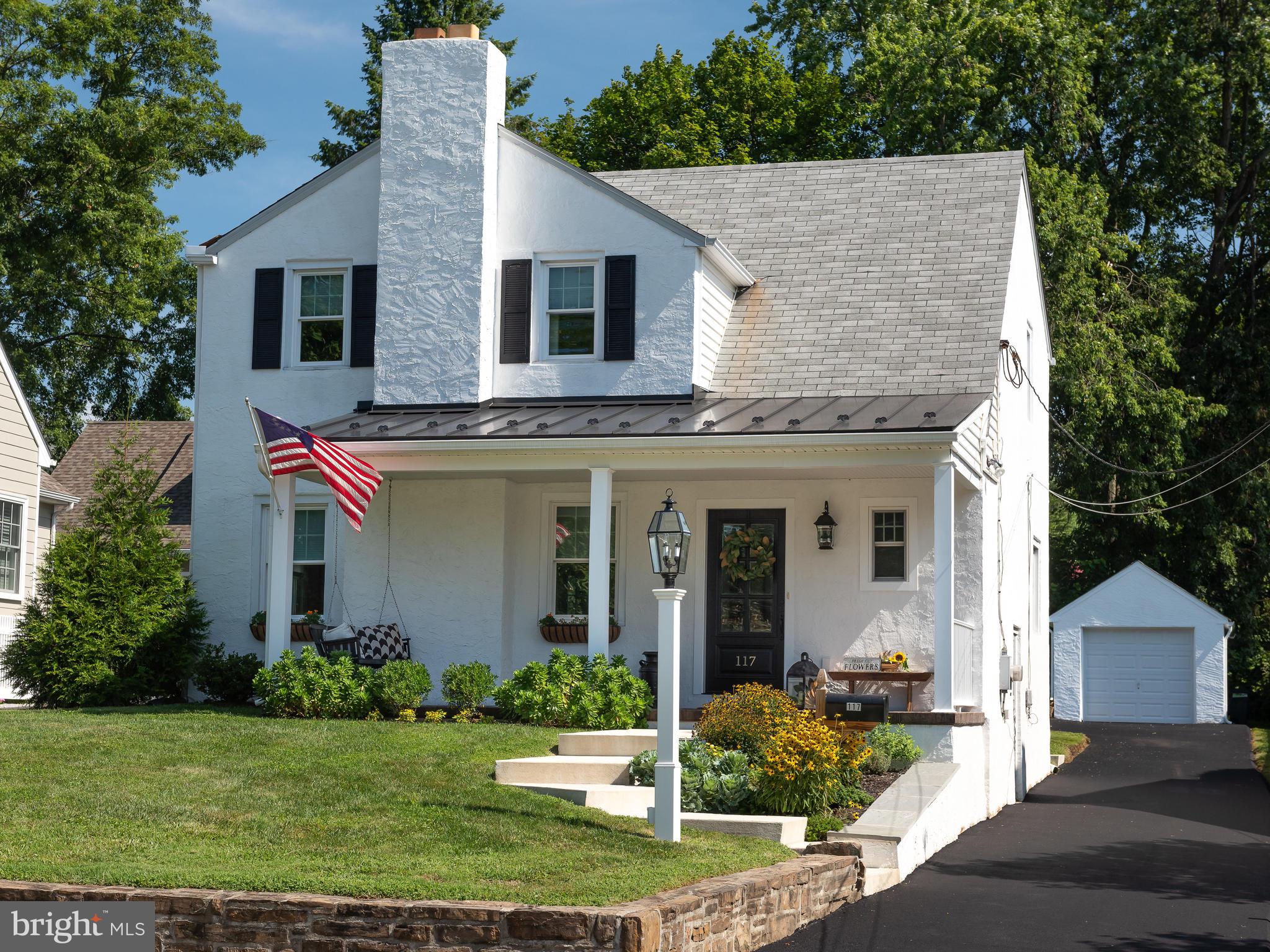 Charming  Farmhouse style Colonial