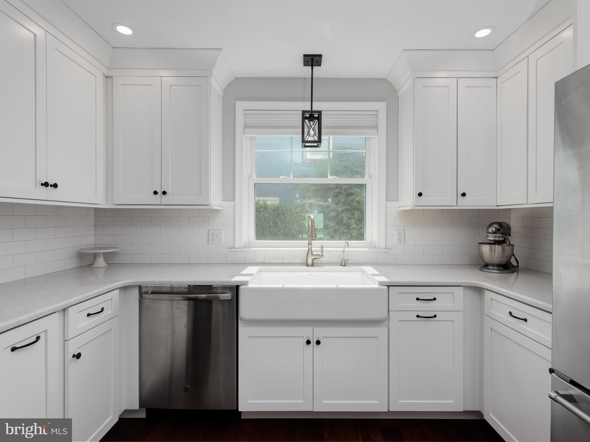117 Gallagher Road Wayne, PA 19087 - Photo 28 of 47 Farmhouse sink