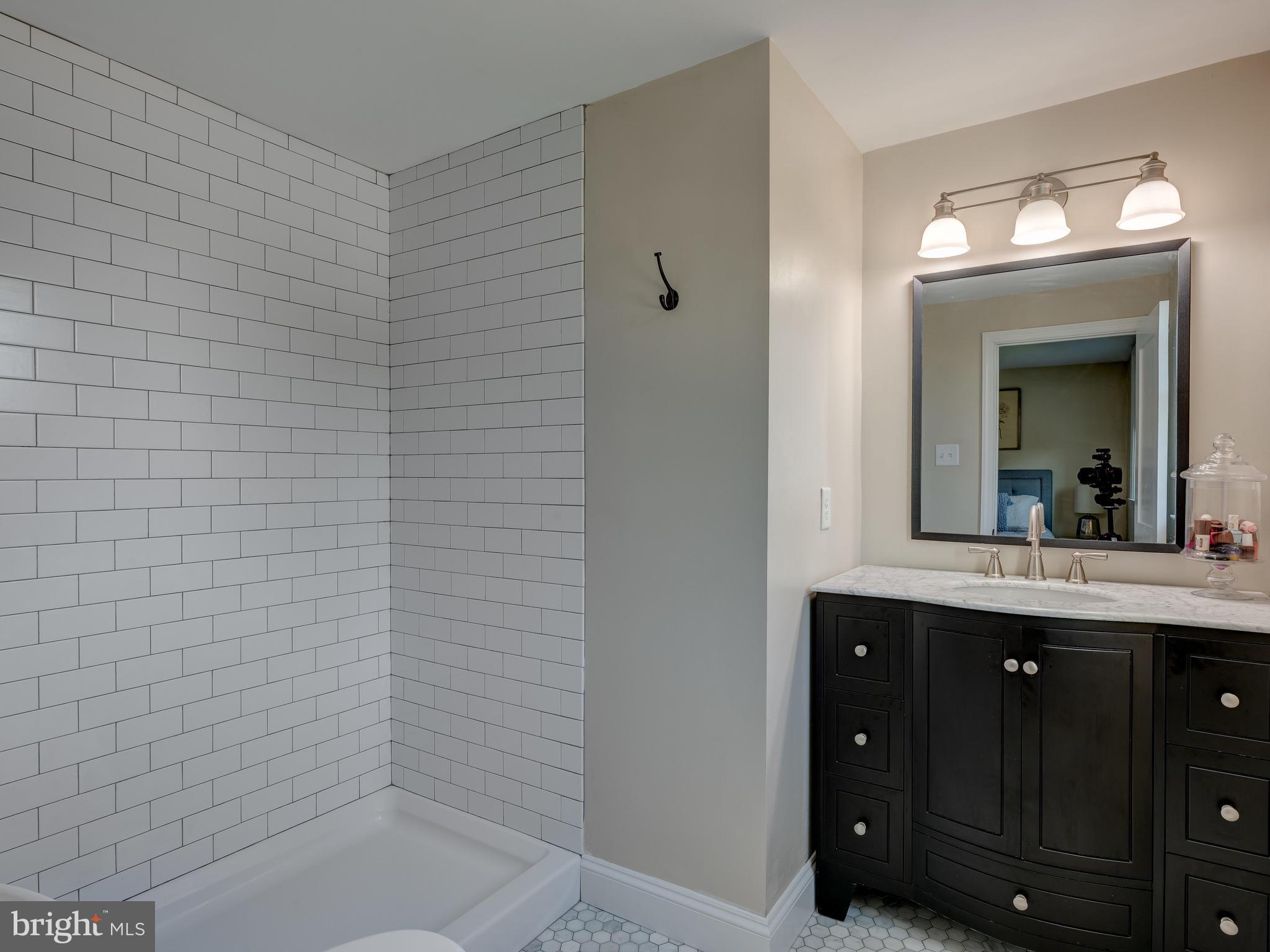 117 Gallagher Road Wayne, PA 19087 - Photo 31 of 47 Master Bath