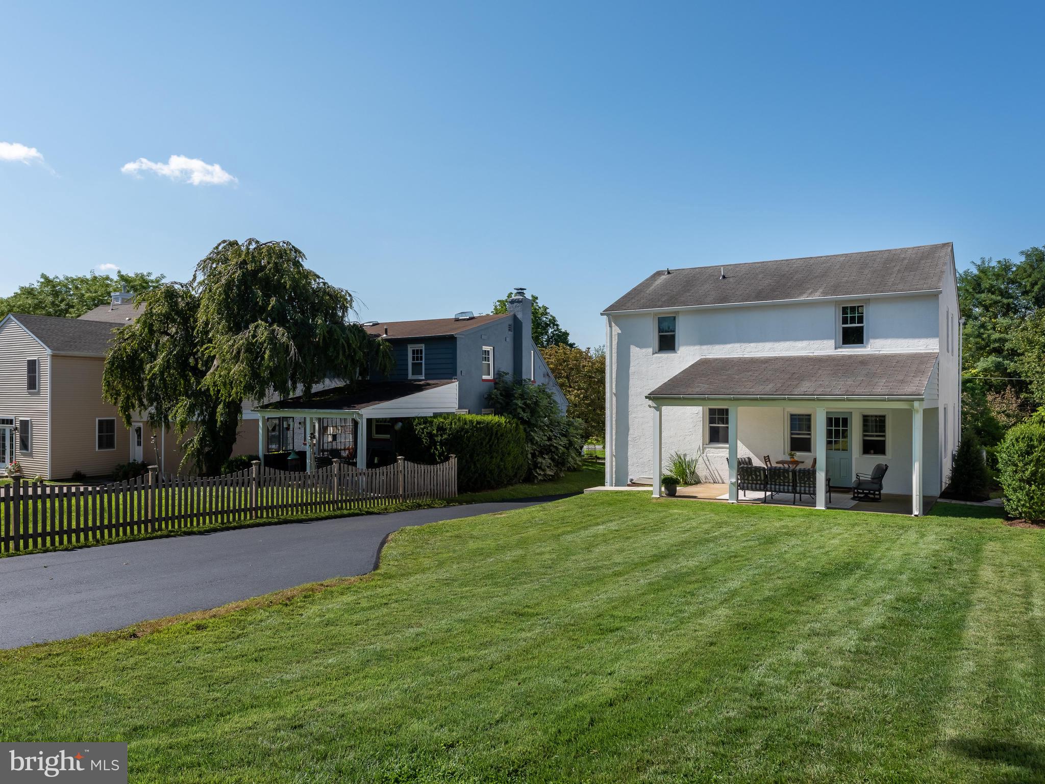117 Gallagher Road Wayne, PA 19087 - Photo 43 of 47 Level, grassy yard