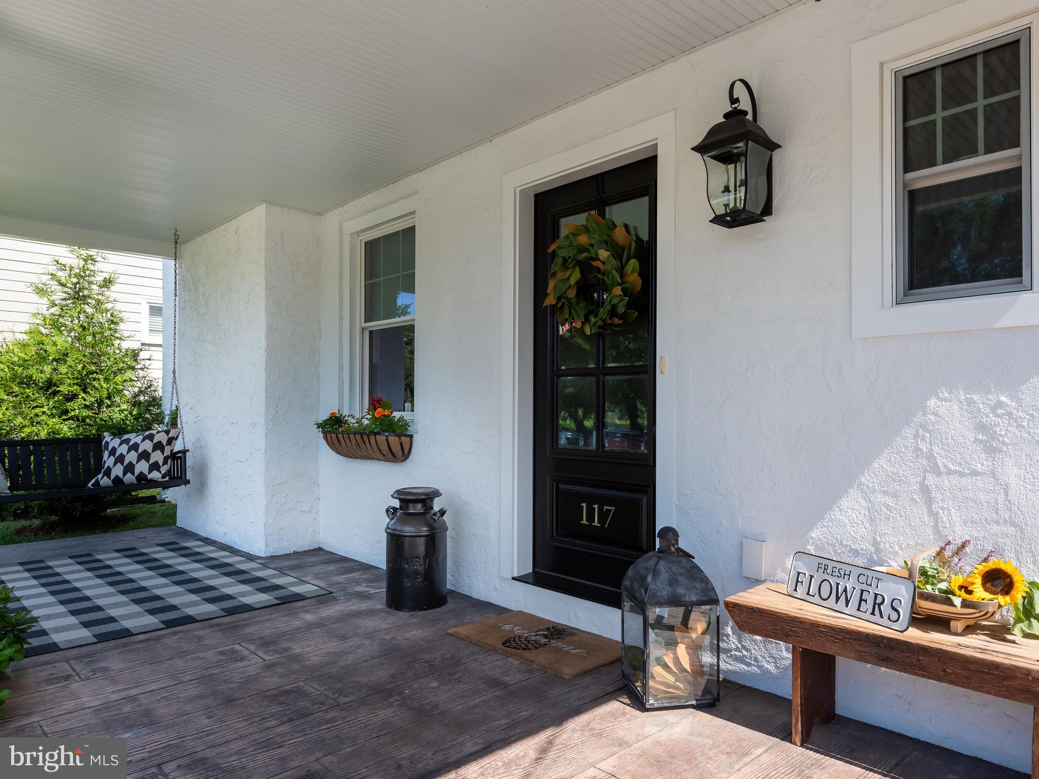 Spacious Front Porch - bring your rocking chairs!