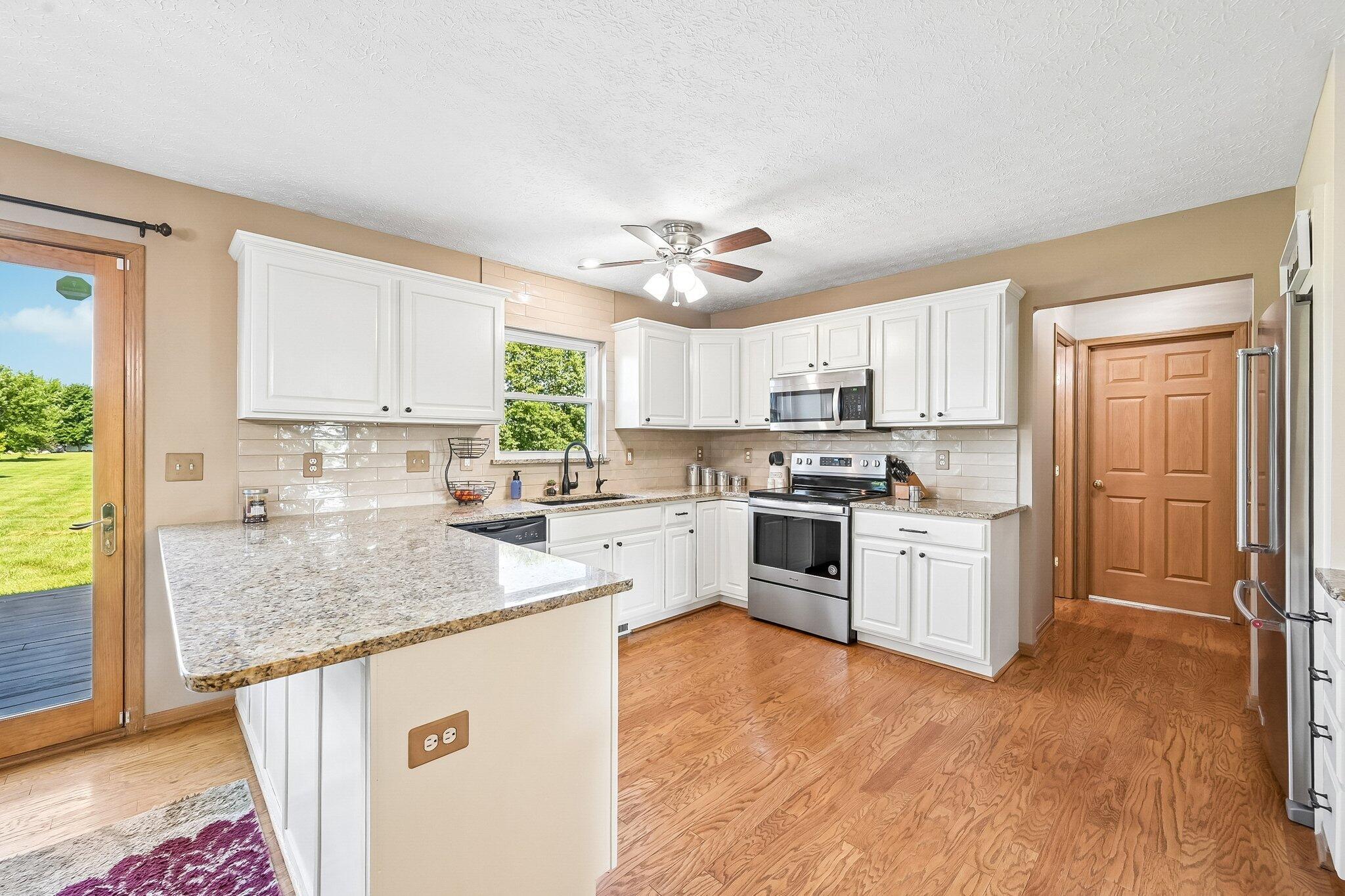 12417 Bulen-Pierce Road Lockbourne, OH 43137 - Photo 23 of 129 Kitchen