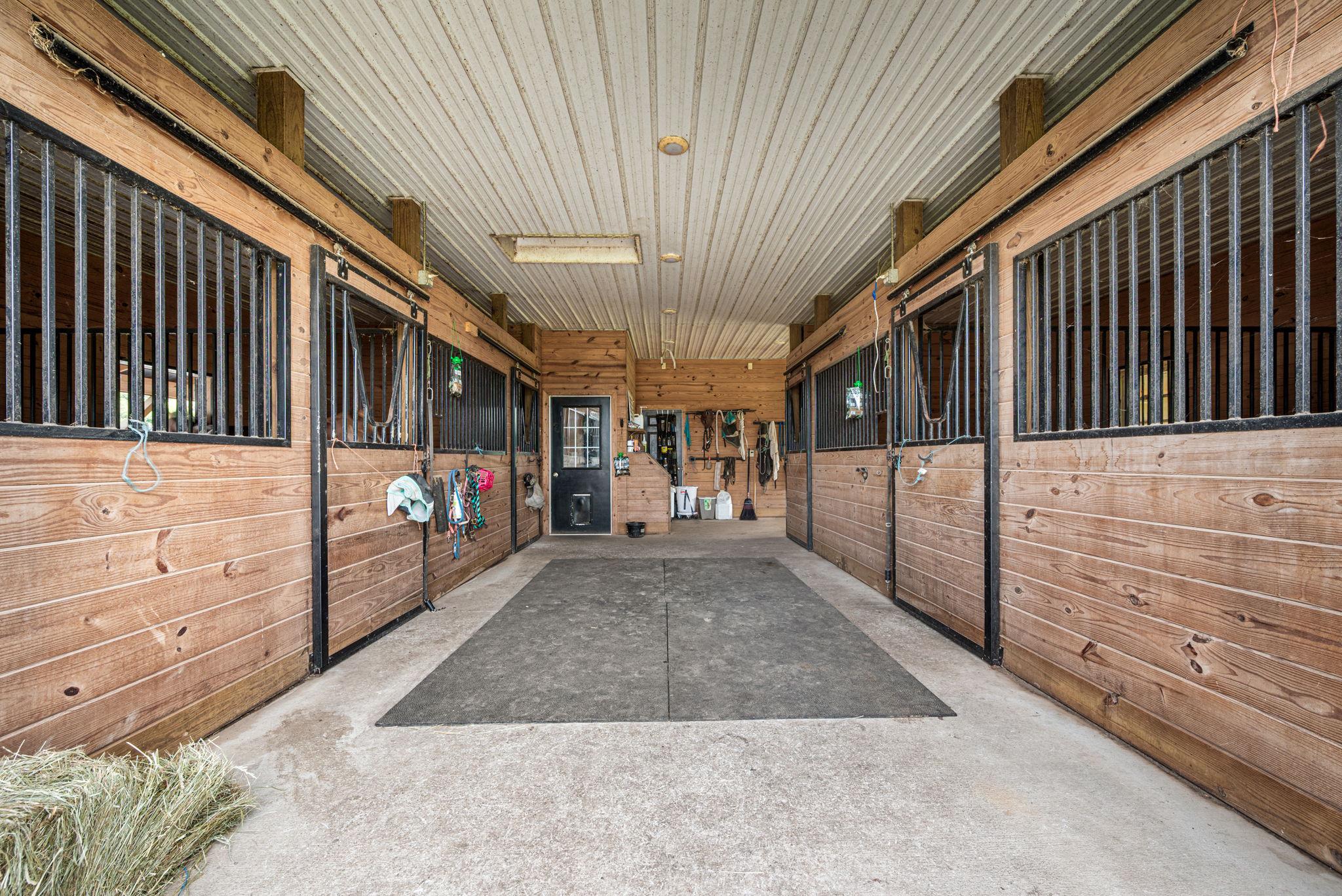 90 Bertolet School Road Spring City, PA 19475 - Photo 41 of 54 Four 12 x 12 stalls with wide center aisle.