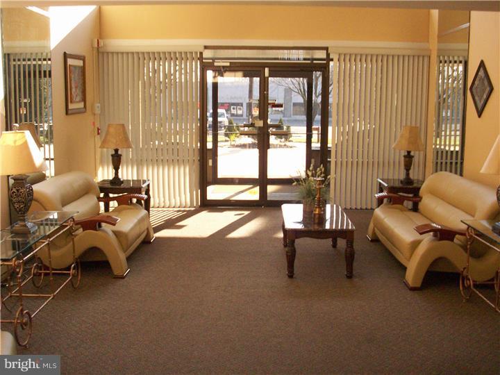 8910 Krewstown Road, Unit 103 Philadelphia, PA 19115 - Photo 6 of 17 Community Entrance