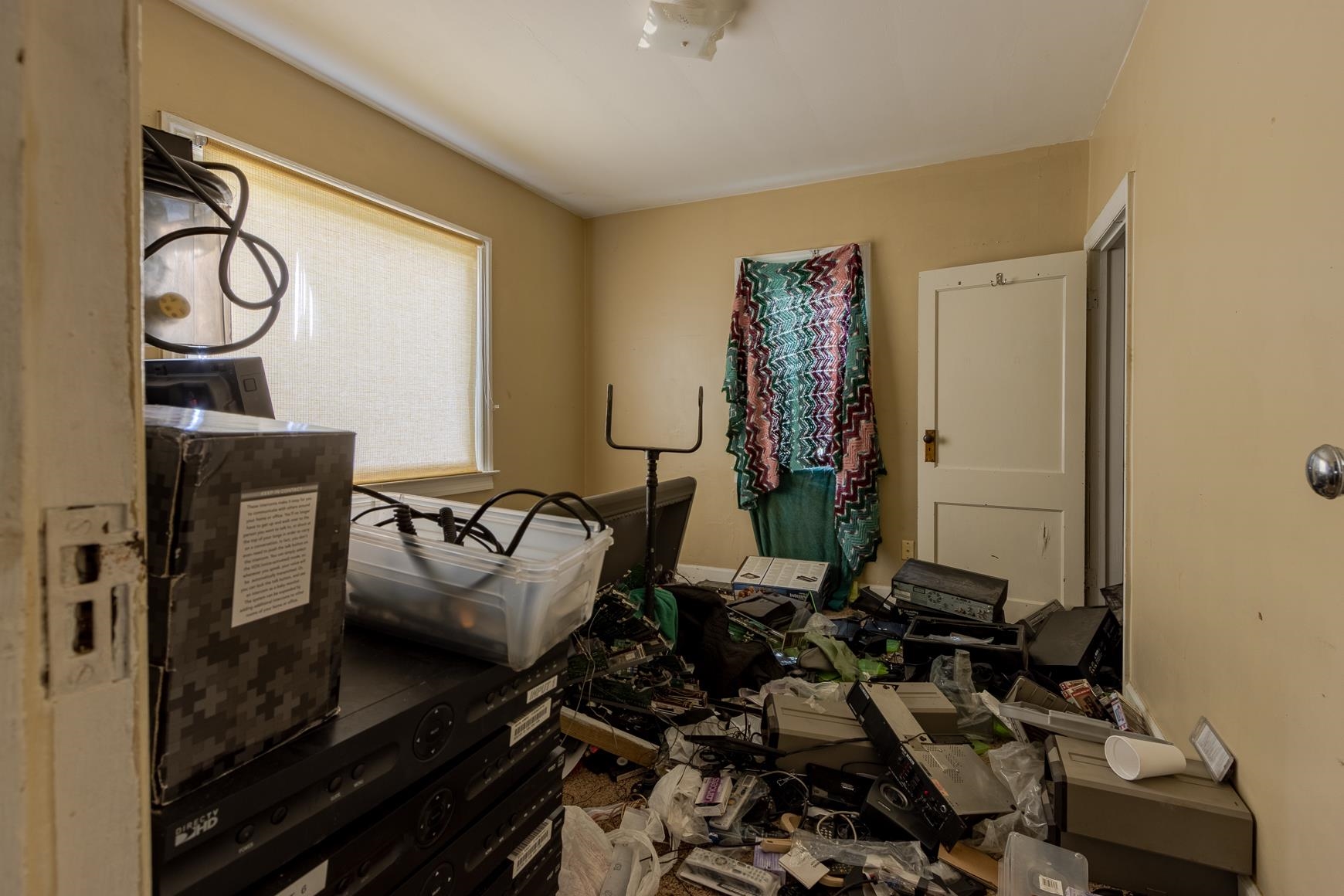 3476 North Linden Road Flint, MI 48504 - Photo 5 of 9 50105493-4.JPG