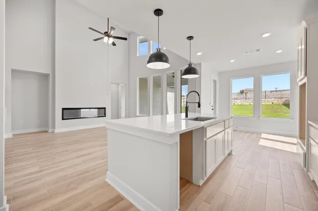 $519,733 | 8016 Royal Mint Cove, Lago Vista, TX 78645