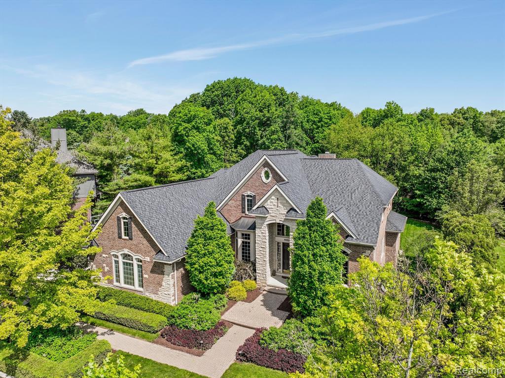 6984 Oakhurst Ridge Road Clarkston, MI 48348 - Photo 4 of 65