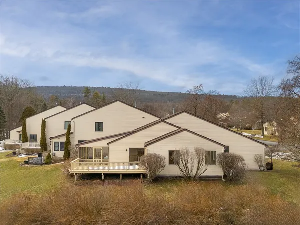 $775,000 | 31 Pond Park Road, Woodstock, NY 12498