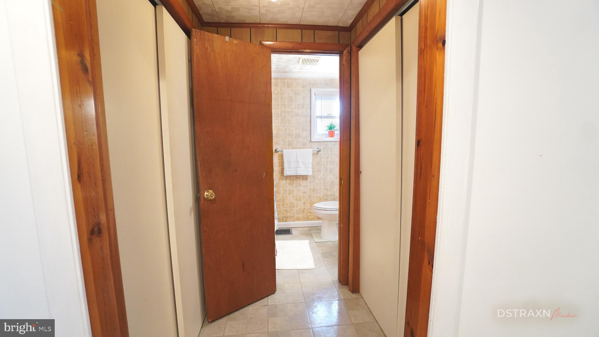 3708 Limekiln Road Sharpsburg, MD 21782 - Photo 16 of 33 a view of a bathroom from a hallway