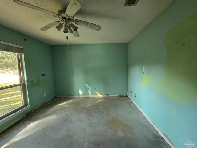 $273,600 | 7053 Gandy Drive, Navarre, FL 32566