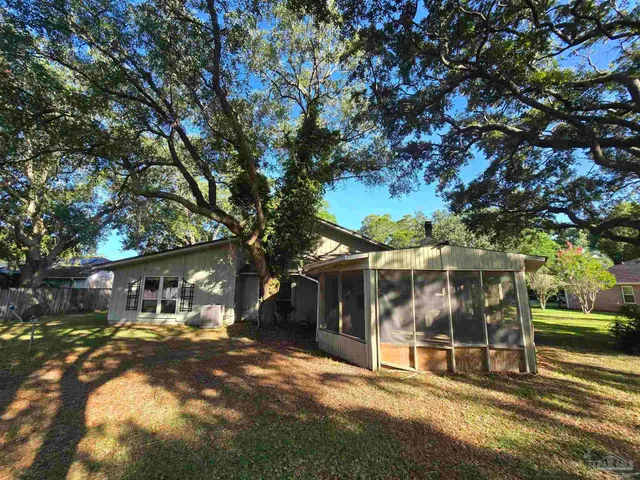 $273,600 | 7053 Gandy Drive, Navarre, FL 32566