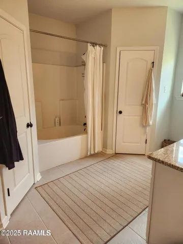 $1,750 | 515 Gray Birch Loop, Youngsville, LA 70592