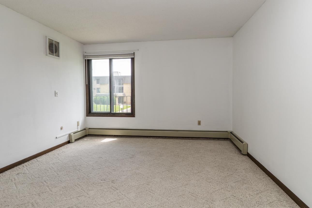 3431 Kent Street, Unit 815 Shoreview, MN 55126 - Photo 17 of 28