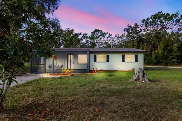 $235,000 | 17230 County Road 450a, Umatilla, FL 32784