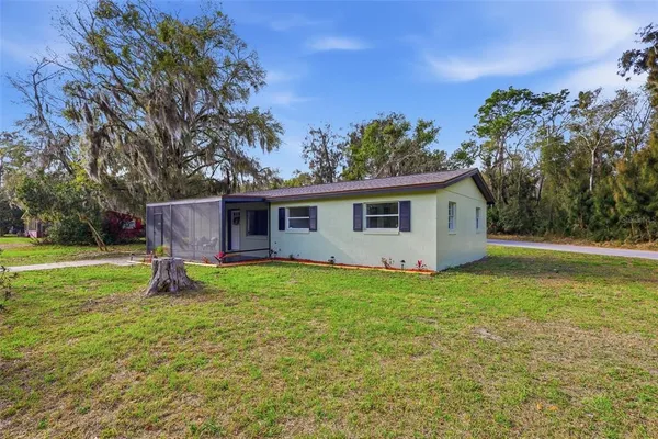 $245,000 | 17230 County Road 450a, Umatilla, FL 32784