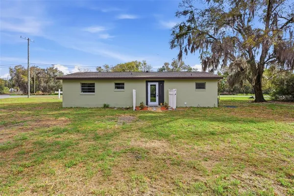 $245,000 | 17230 County Road 450a, Umatilla, FL 32784