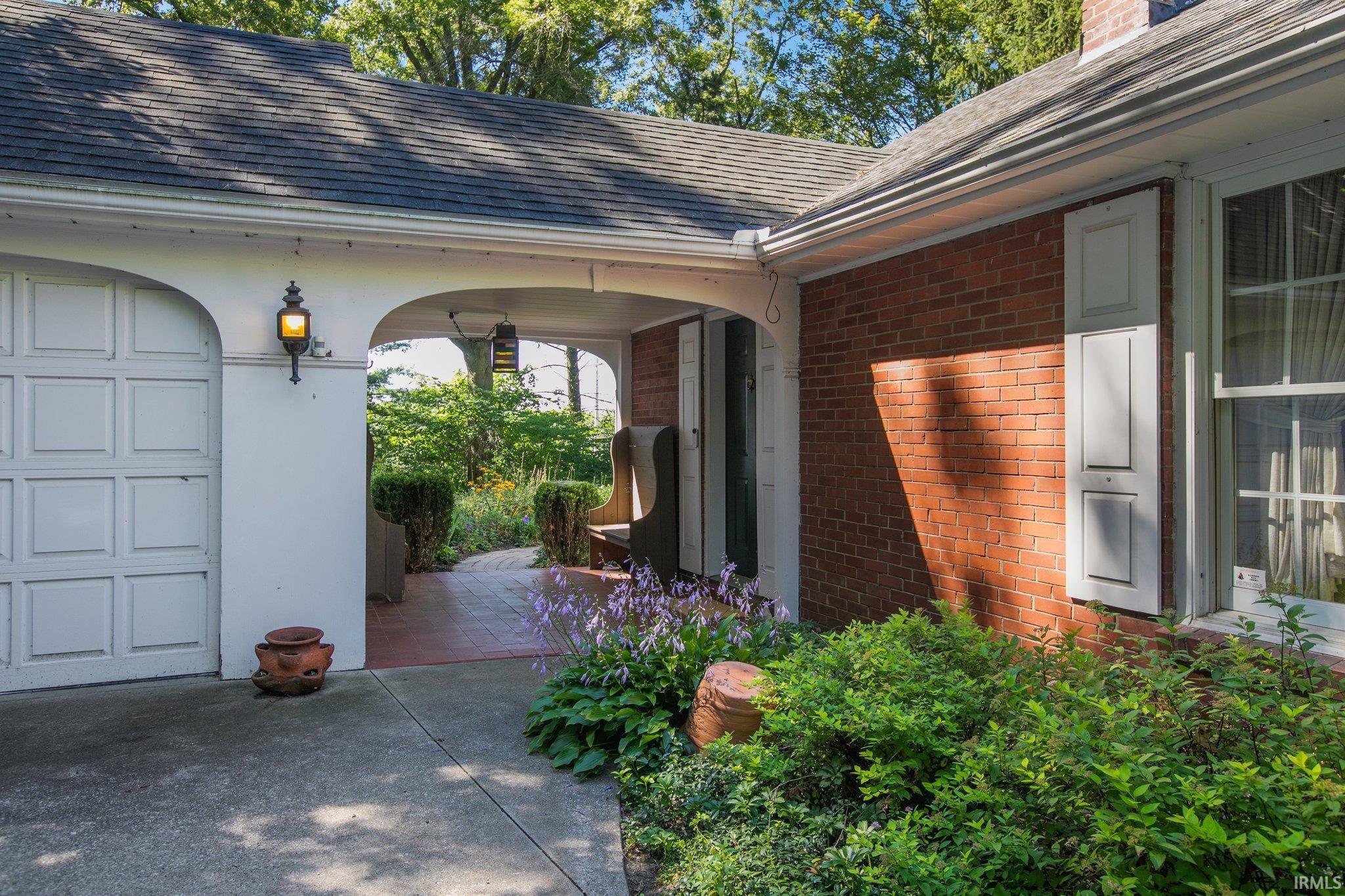 59485 Myrtle Road South Bend, IN 46614 - Photo 3 of 36 Gallery Image 3