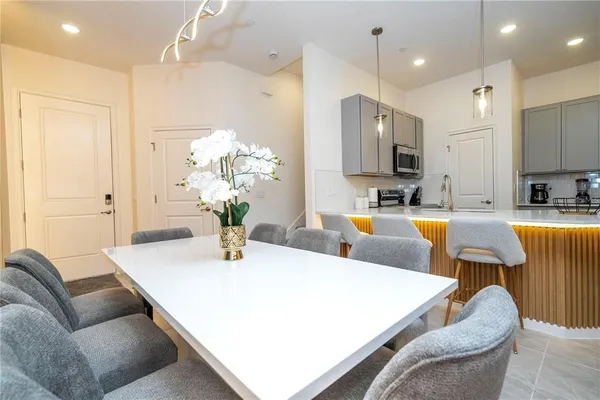 $998,000 | 10443 Ebb Tide Lane, Orlando, FL 32821