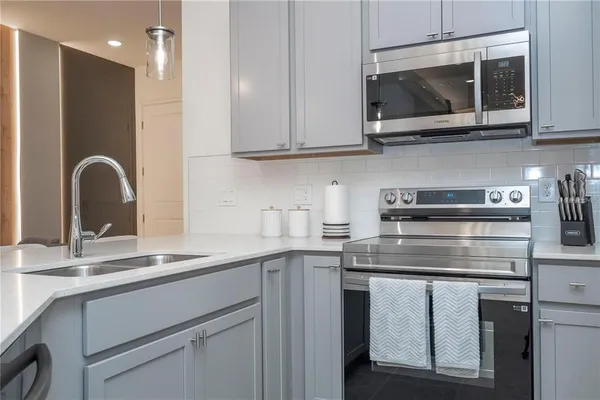 $998,000 | 10443 Ebb Tide Lane, Orlando, FL 32821