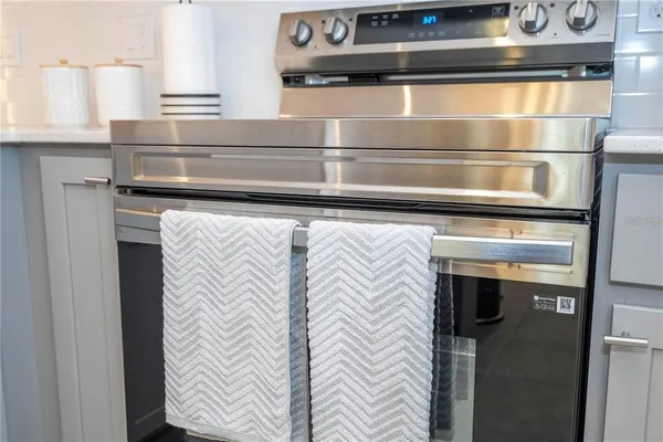 $998,000 | 10443 Ebb Tide Lane, Orlando, FL 32821