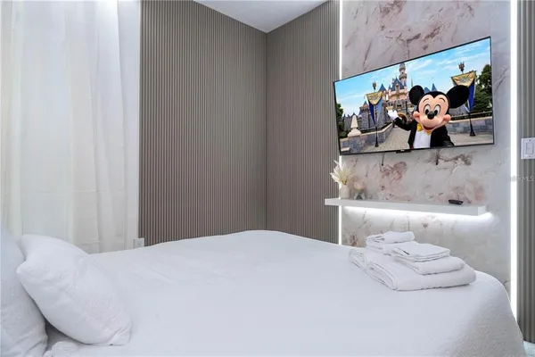 $998,000 | 10443 Ebb Tide Lane, Orlando, FL 32821