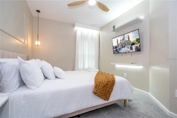 $998,000 | 10443 Ebb Tide Lane, Orlando, FL 32821