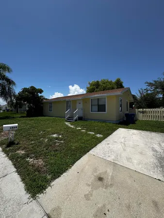 $360,000 | 1464 West 32nd Street, Riviera Beach, FL 33404
