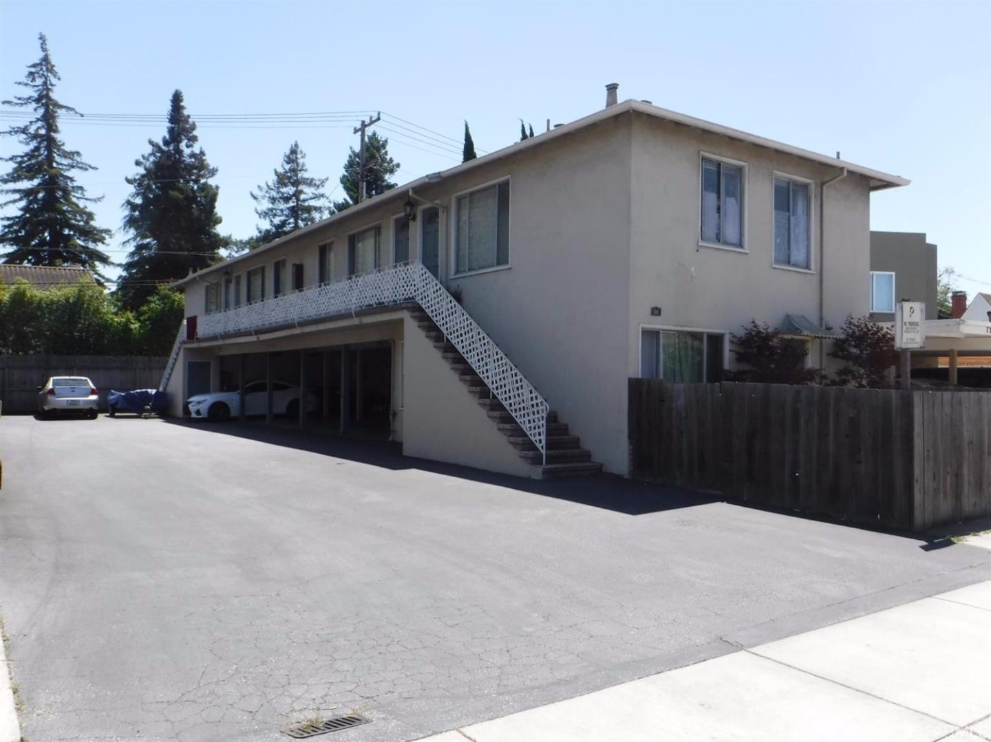 721 Rollins Road Burlingame, CA 94010 - Photo 4 of 36 Gallery Image 4