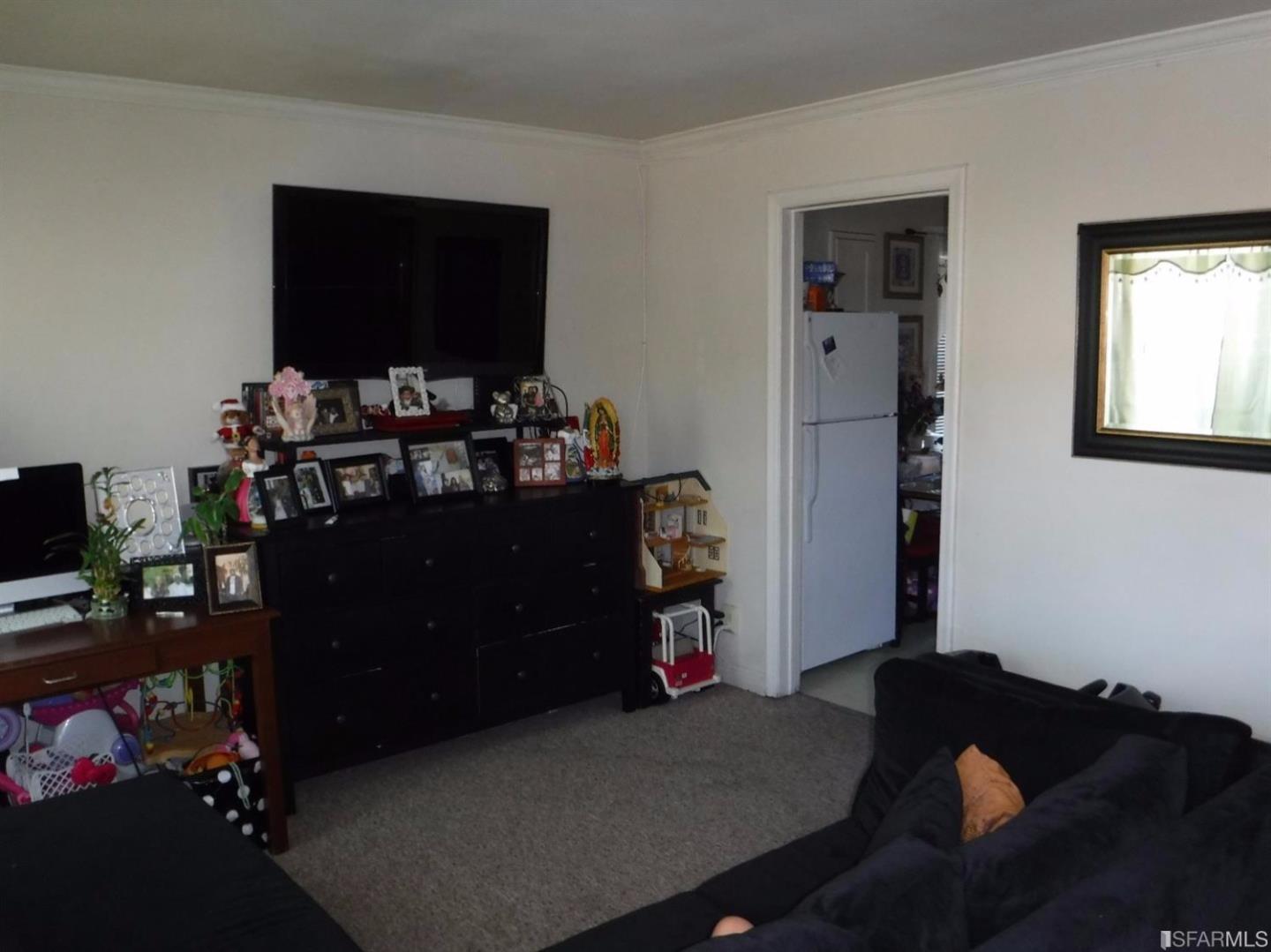 721 Rollins Road Burlingame, CA 94010 - Photo 5 of 36 Gallery Image 5