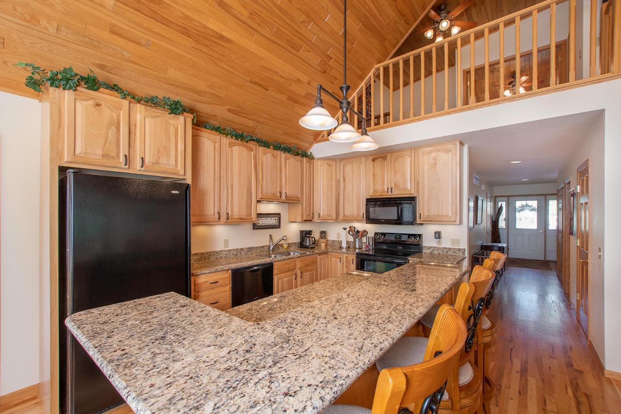 1472 Golf View Road Eagle River, WI 54521 - Photo 8 of 42 Gallery Image 8
