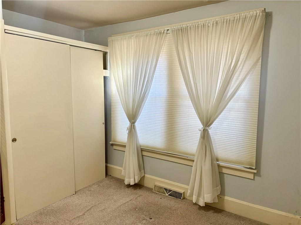 1012 Logan Street St. Joseph, MO 64505 - Photo 15 of 27