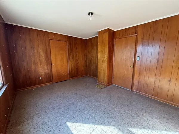 $139,900 | 1012 Logan Street, St. Joseph, MO 64505