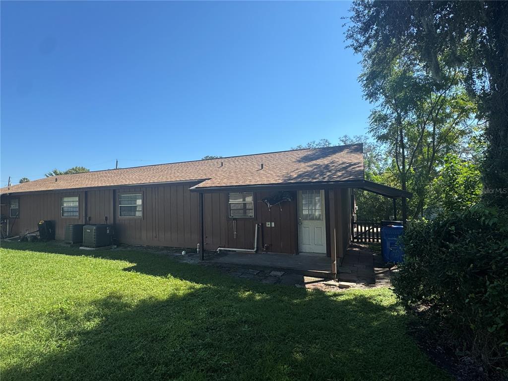 5222 Bogdonoff Drive, Unit A Seffner, FL 33584 - Photo 16 of 16 a backyard of a house