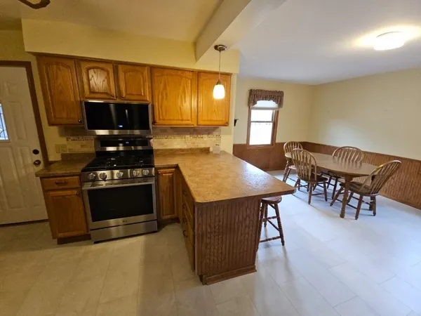 $485,000 | 7240 Maywood Avenue, Middleton, WI 53562