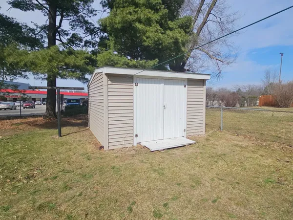 $485,000 | 7240 Maywood Avenue, Middleton, WI 53562