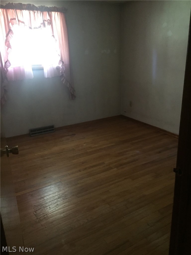 71480 Sharon Road Bridgeport, OH 43912 - Photo 12 of 30
