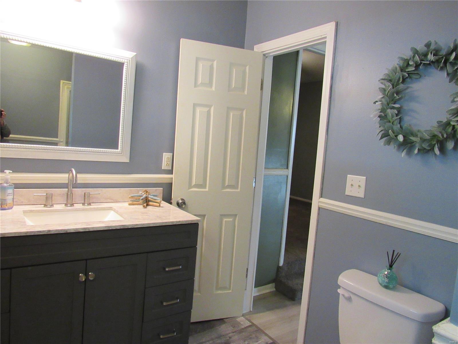 212 George Street Brighton, IL 62012 - Photo 14 of 20 Gallery Image 14
