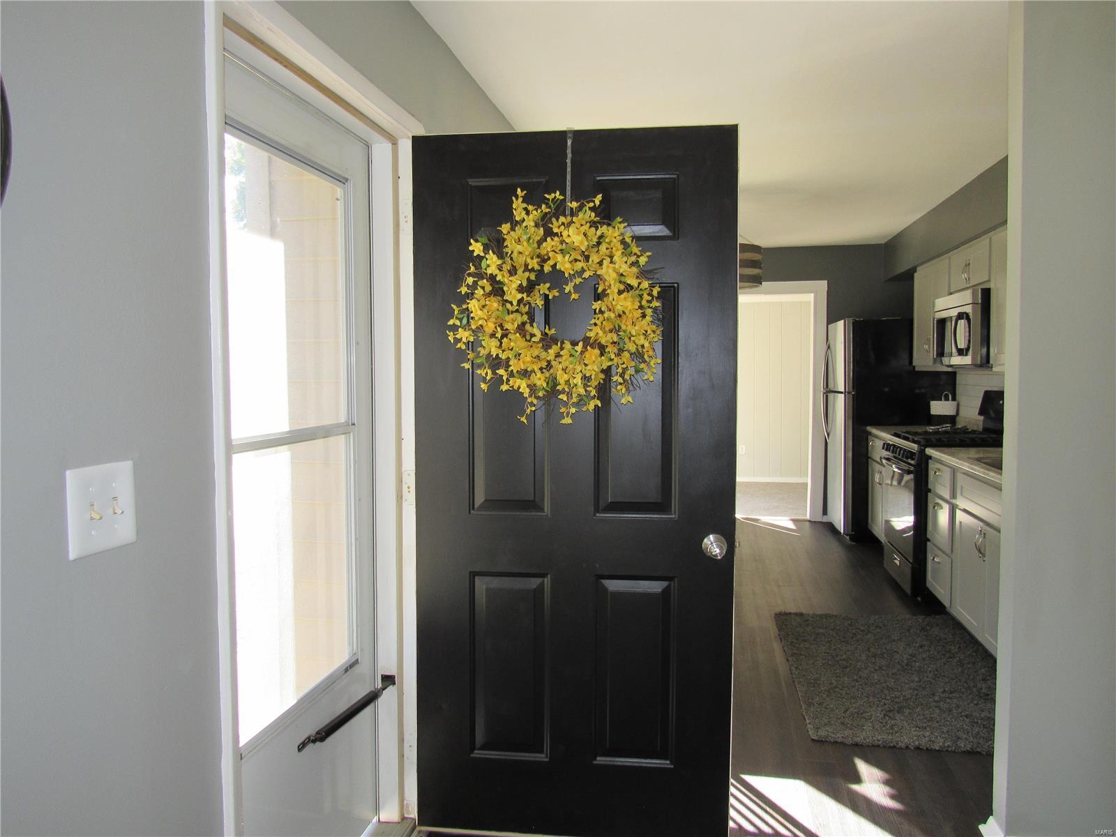 212 George Street Brighton, IL 62012 - Photo 3 of 20 Gallery Image 3