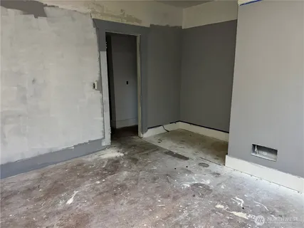 a view of a room with an empty space