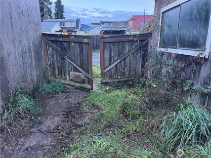 a view of a entertaining space