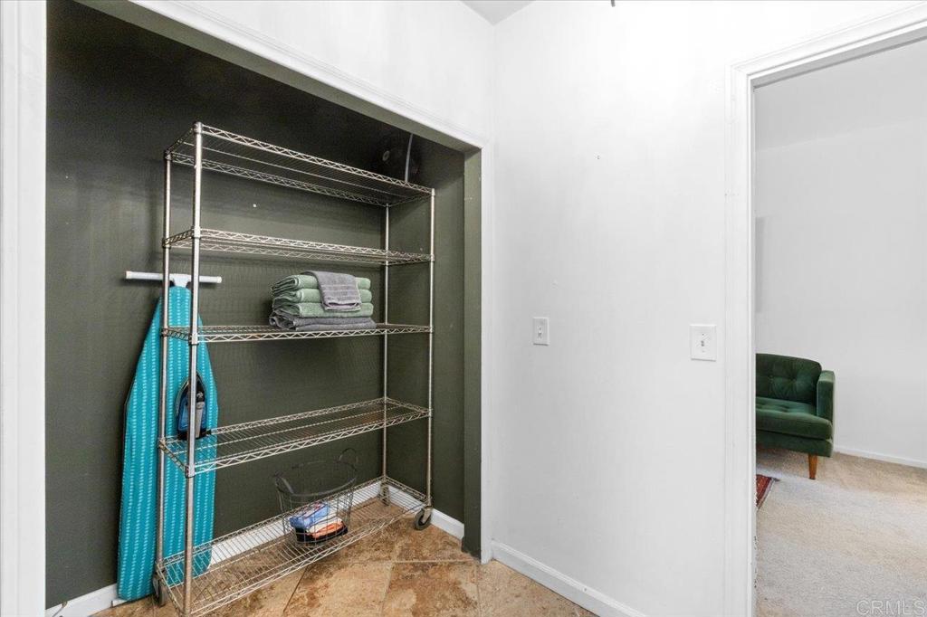 40707 Intrepid Road Hemet, CA 92544 - Photo 24 of 71 a room with a walk in closet