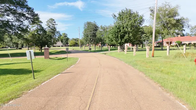 $98,000 | 0 Levon Owens Drive, Terry, MS 39170