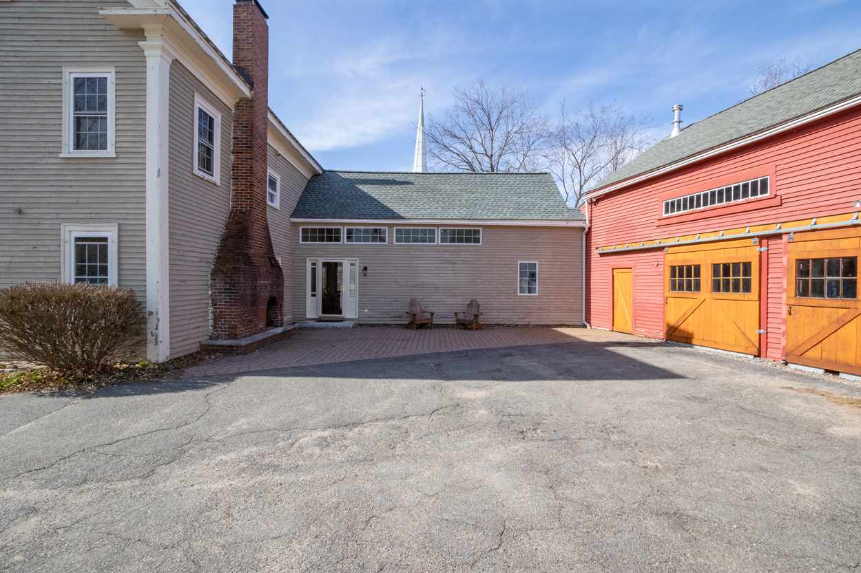 57 Main Street Hampstead, NH 03841 - Photo 3 of 38 Gallery Image 3